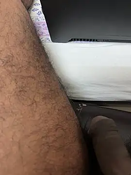 bitchfucker_1122 Webcam Show