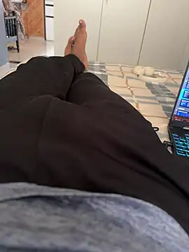 bitchfucker_1122 Webcamshow