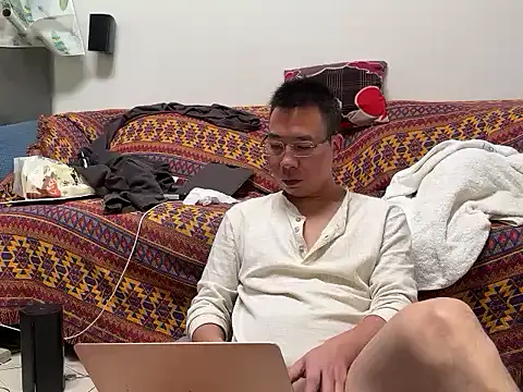 pestcock 网络视讯表演