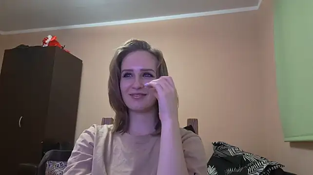 Chat +18 de ShalonFabrizius ao vivo