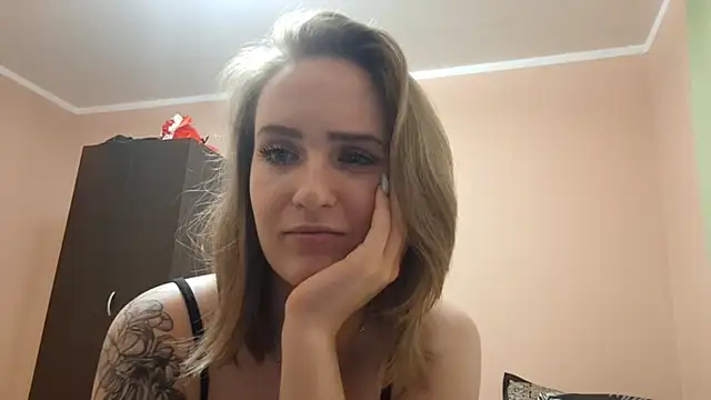 ShalonFabrizius' Webcam Show