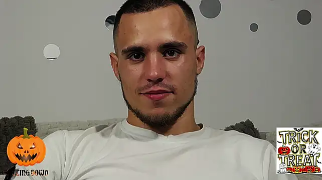 Avgust__'s Webcam Show