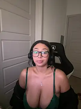 smilesss2's Webcam Show