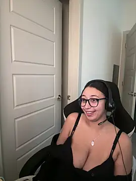 smilesss2's Webcam Show
