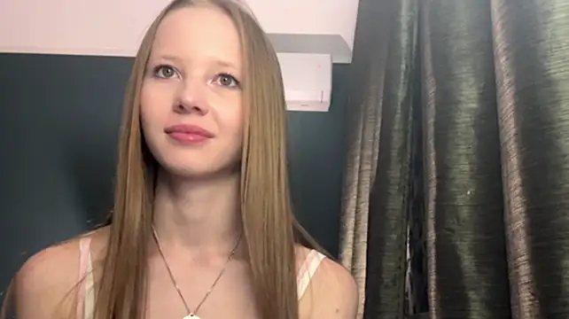 DionnaStrech Webcamshow