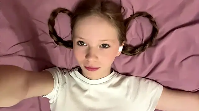 XXX chat uživo modela DionnaStrech