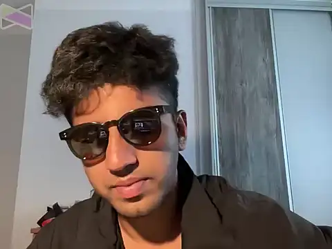 Wirefoxboy6767 webkamerás műsora