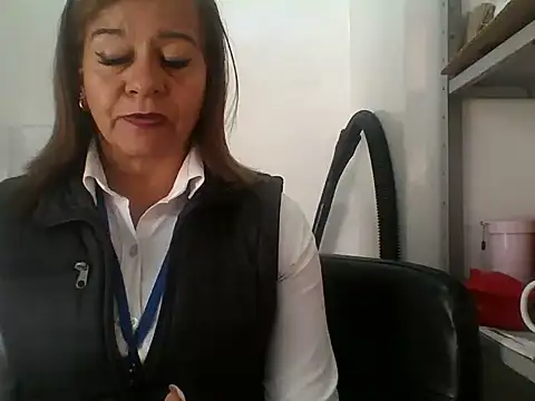 Show modela Dalilacaspier na web-kameri