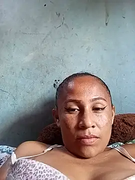 MoanaCaspier Adlı Modelin Canlı XXX Sohbeti