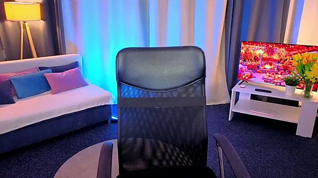 ArishaSkyLove's Live Chat Room