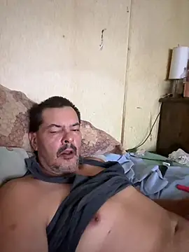 justN69 Show in webcam