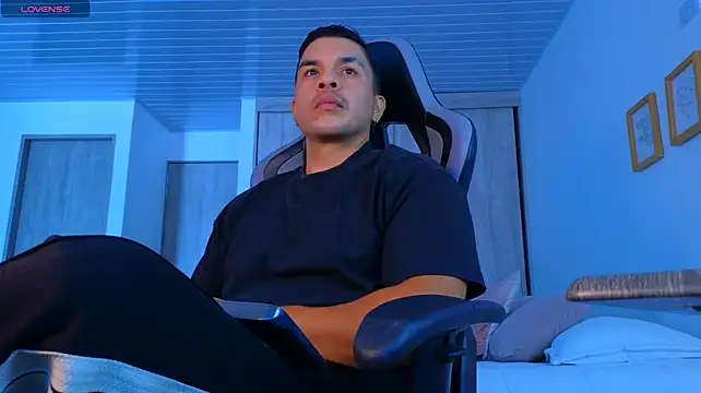 jhon_s Webcam show