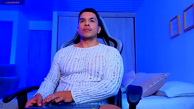jhon_s Show in webcam