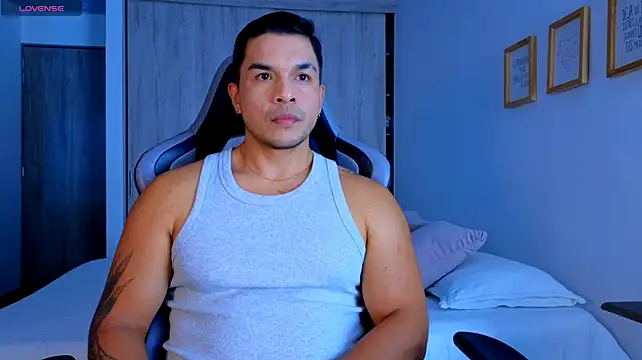 jhon_s' Webcam Show