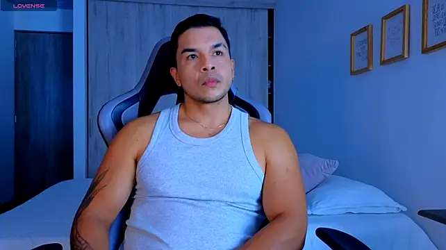 jhon_s' Webcam Show