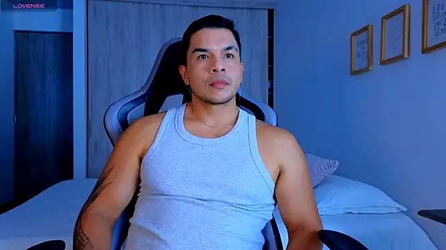 jhon_s' Webcam Show