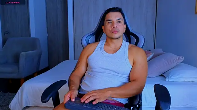 Show modela jhon_s na web-kameri