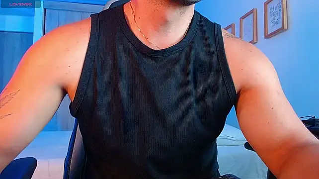 jhon_s Show in webcam