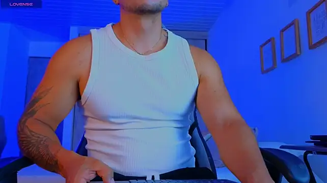 jhon_s' Webcam Show