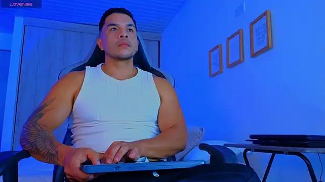 jhon_s webcam show