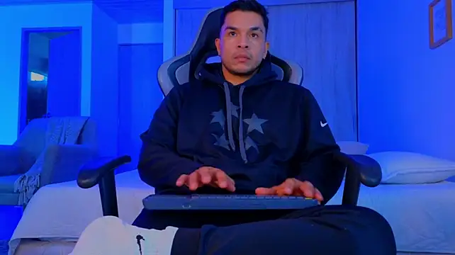 jhon_s' Webcam Show