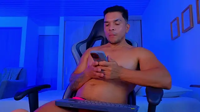 jhon_s Show in webcam