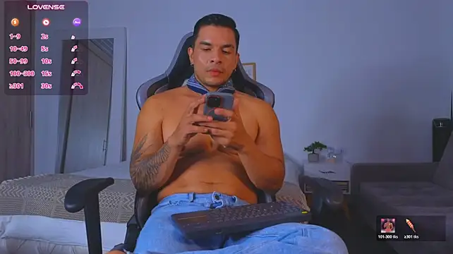 jhon_s Adlı Modelin Web Kamerası Şovu