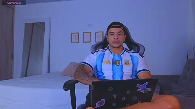 jhon_s Adlı Modelin Web Kamerası Şovu