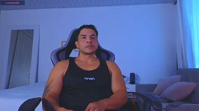 jhon_s Adlı Modelin Web Kamerası Şovu