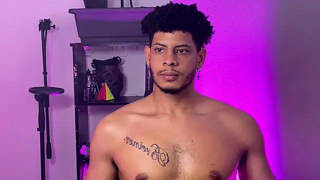 Show modela colt_addams na web-kameri
