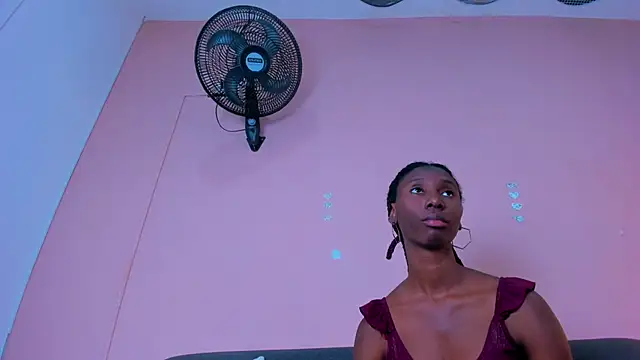 Frida_and_love's Webcam Show