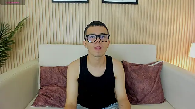 הופעת וובקאם של Dante_lux_