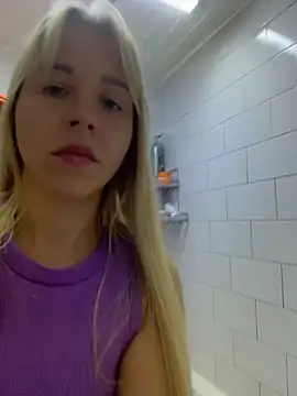 AriMiu's Webcam Show