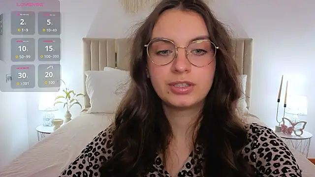 XXX chat uživo modela Bella-cute