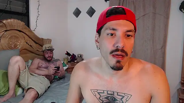 InkednBaked webkamerás műsora