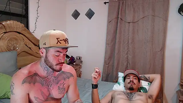 InkednBakedn Webbikameraesitys