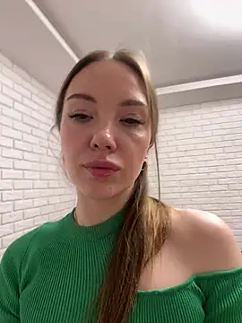 Show modela KateFoxi na web-kameri