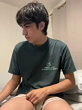 Kael_Azui Chat XXX in diretta