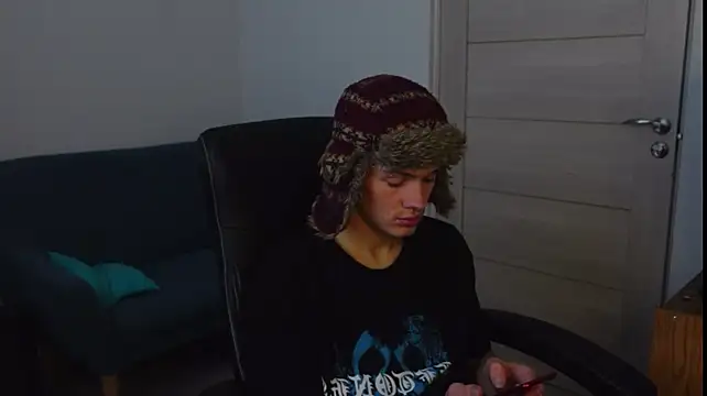 Chris_Holt webcam show