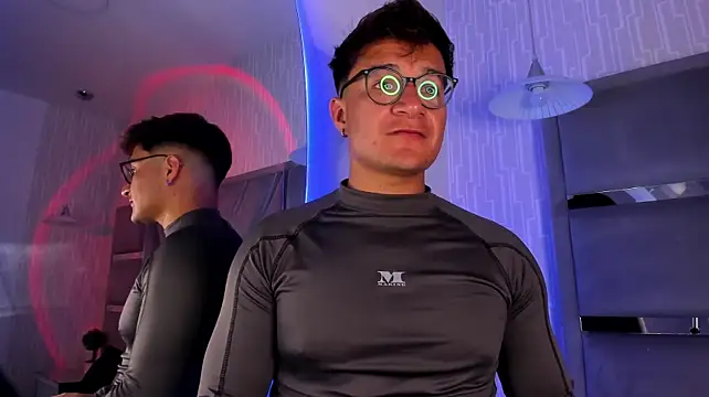 הופעת וובקאם של Hassbyd