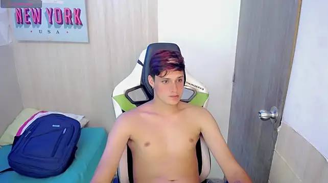 Show modela El_flaquito_one na web-kameri