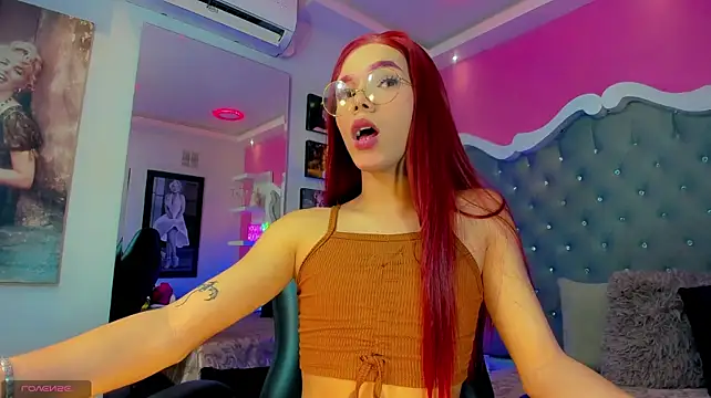 Show modela AmbarSaeki na web-kameri