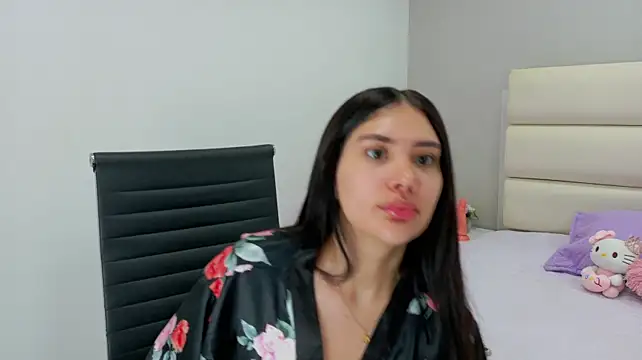 Atenea_Bunny webcam show