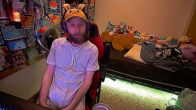MrFrizby6211 webcam show
