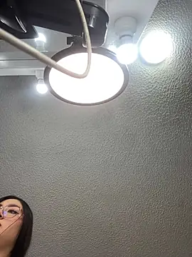 XXX chat uživo modela emily_cley_