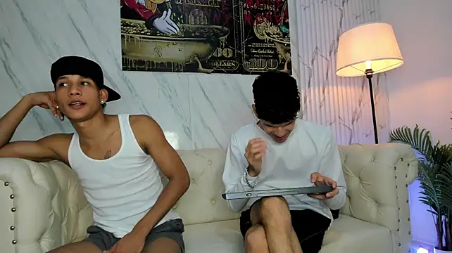 BIG_AVENGERS' Webcam Show