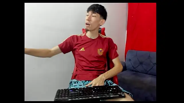 Pertunjukan Kamera Web CAMILO__21