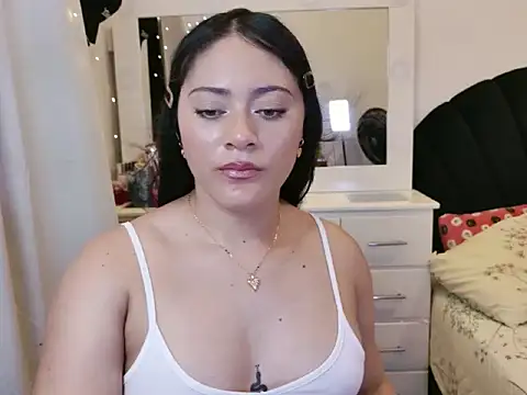 luna-kis Chat XXX in diretta