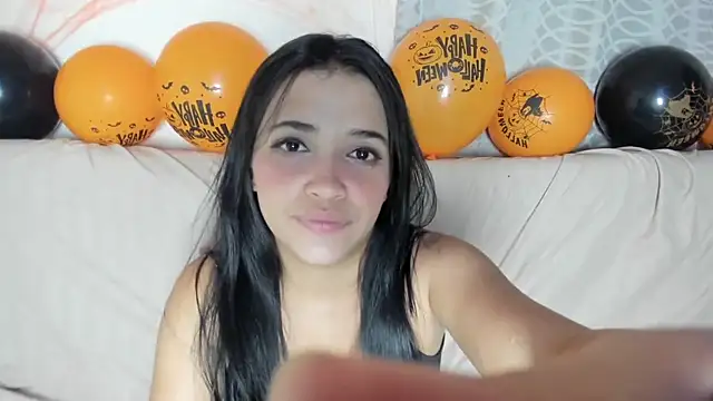 Pokazy przed kamerką – Sweety__lu_