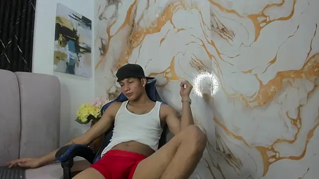 SUMMER_BOY webcam show